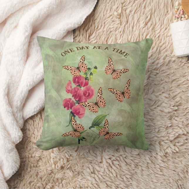 Coussin Un Jour À La Fleur De Papillon Inspirationnel (Couverture)