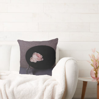 Coussin Un rose en pleine floraison