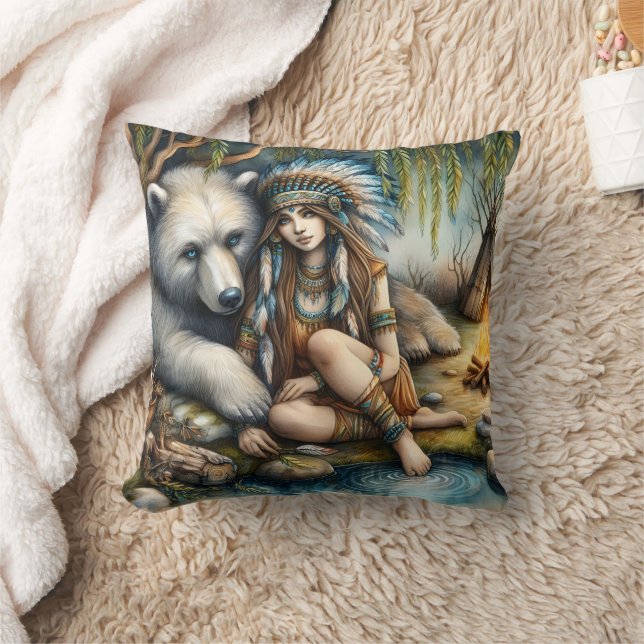 Coussin Une femme amérindienne assise par feu (Couverture)