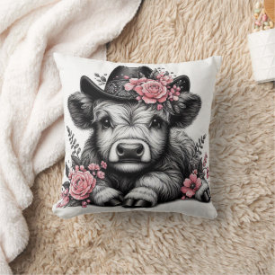 Coussin Vache des Highlands avec chapeau et décoration flo