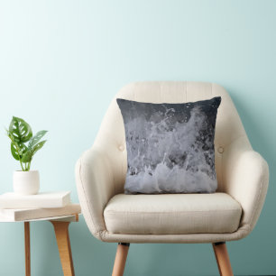 Coussin Vague océanique éclaboussure gros plan 2
