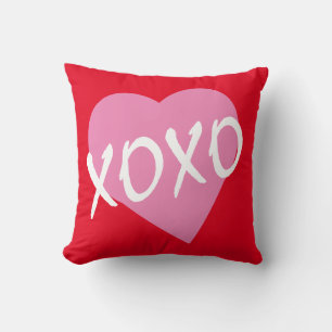 Coussin Valentine XOXO embrasse les bras Coeur rose Rouge