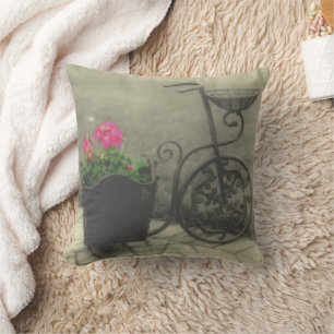 Coussin Vélo Fleur Noir Et Blanc Vintage