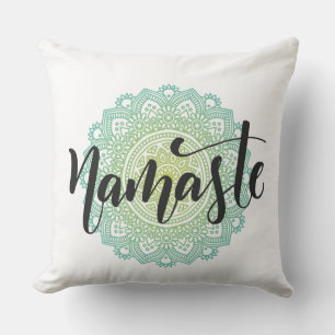 Coussin vert de Namaste de mandala