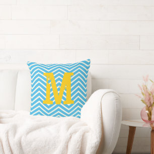 Coussin Viande d'ivoire d'Aqua et monogramme gris Zig Zag