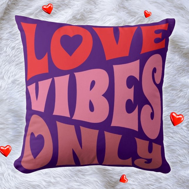 Coussin Vibes d'amour uniquement Typographie Super rose vi (Créateur téléchargé)