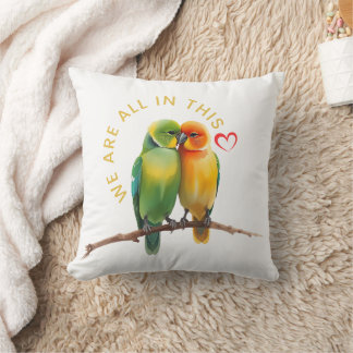 Coussin Vibrant Lovebirds & Hearts Watercolor Illustration