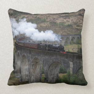 Coussin Vieux train de vapeur sur le viaduc de Glenfinnan