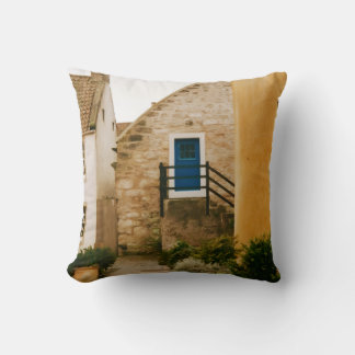 Coussin Village of Culross, Fife, Scotland 