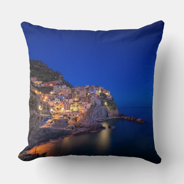 Coussin Ville de Manarola dans le Cinque Terre le soir (Recto)