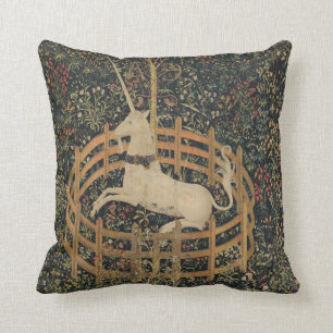 Coussin vintage de licorne de chasse d'impression