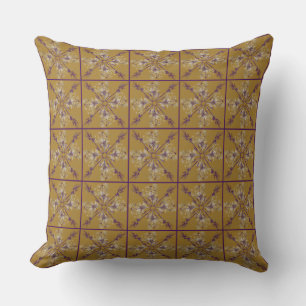 Coussin Violet classique et Motif moutarde