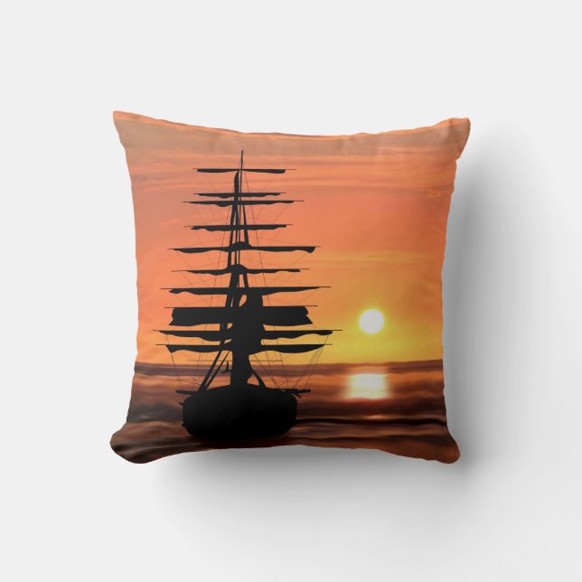 Coussin Voilier à l'aube (Recto)