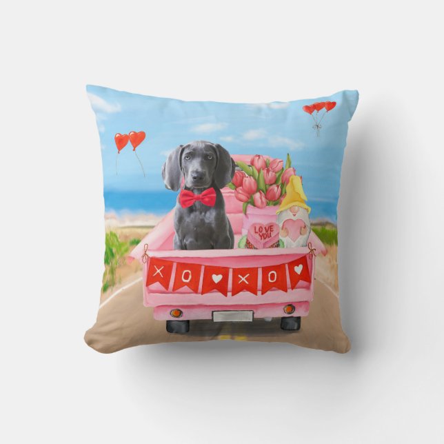 Coussin Weimaraner Chien Valentine's Day Coeurs de camion (Recto)