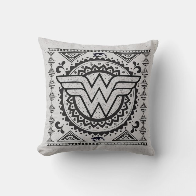 Coussin Wonder Woman Spirituel Tribal Design (Recto)