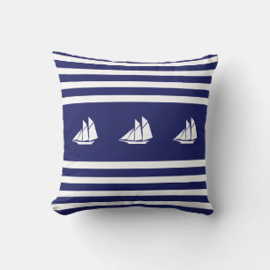 Coussin Yachts Modernes sur Rayures Bleues et Blanches