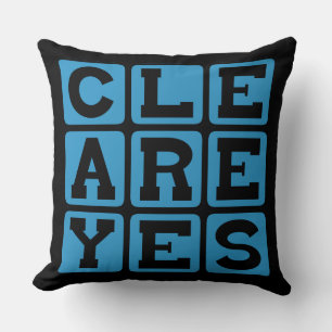 Coussin Yeux Clair, Cœurs Pleins
