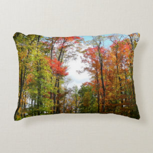 Coussins Décoratifs Arbres d'automne et ciel bleu Photographie de la n