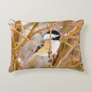 Coussins Décoratifs Chickadee au plafond noir - Photo originale