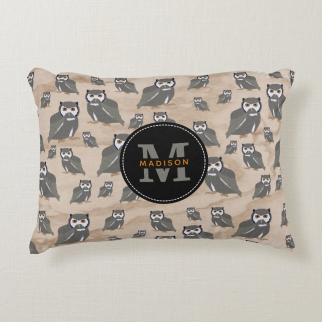Coussins Décoratifs Chouette Motif & Monogramme rustique en bois (Devant)