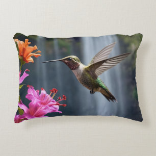 Coussins Décoratifs "Chuchotements de la nature : colibri, cascade