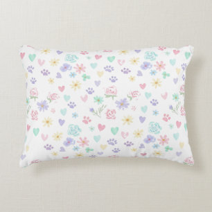 Coussins Décoratifs Cœurs Floraux Pastels et Motif Empreinte de Patte