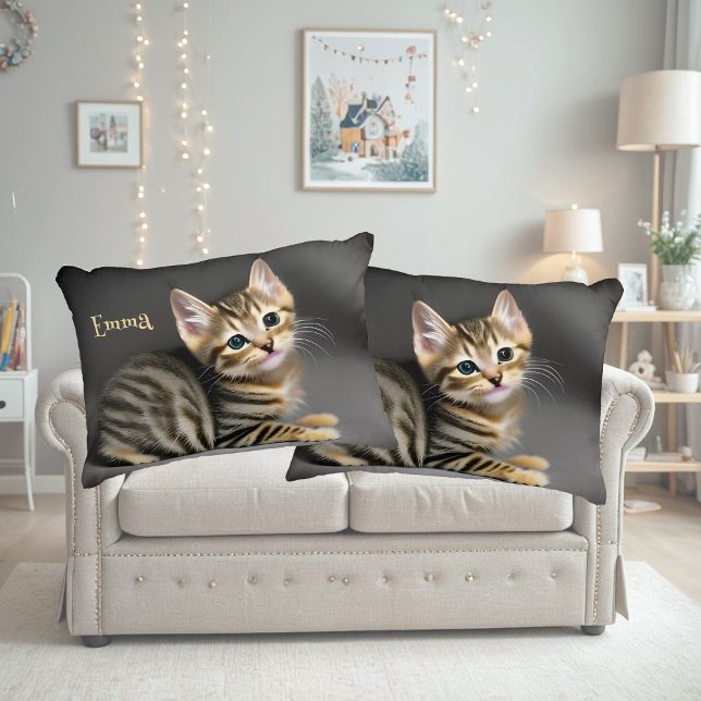 Coussins Décoratifs Cute tabby chaton, personnalisable (Créateur téléchargé)