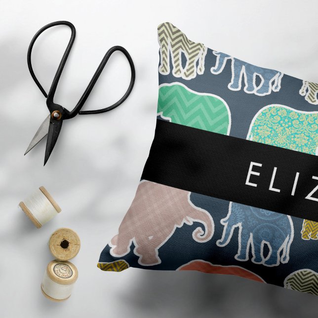 Coussins Décoratifs Eléphants colorés, Motif d'éléphants, Votre nom (Créateur téléchargé)