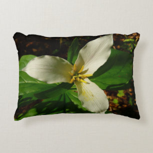 Coussins Décoratifs Fleur sauvage de printemps blanc Trillium Flower