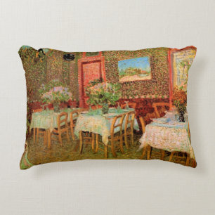 Coussins Décoratifs Intérieur d'un restaurant par Vincent van Gogh