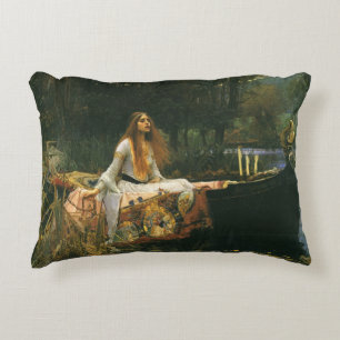 Coussins Décoratifs La Dame de Shalott sur un bateau par John William 