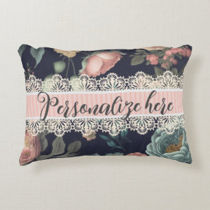 Coussins Décoratifs Le Boudoir dentelle et tissu Vintage