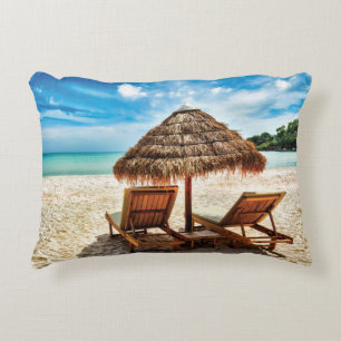 Coussins Décoratifs Lounge on beach throw pillow