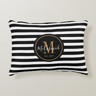 Coussins Décoratifs Monogramme de la famille des bandes d'aileron noir