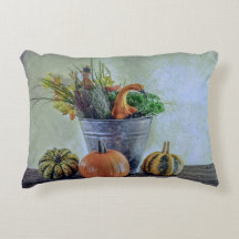 Nature morte d'automne avec citrouilles, fleurs