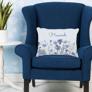 Coussins Décoratifs Nursery de fleurs sauvages à l'aquarelle bleue ave