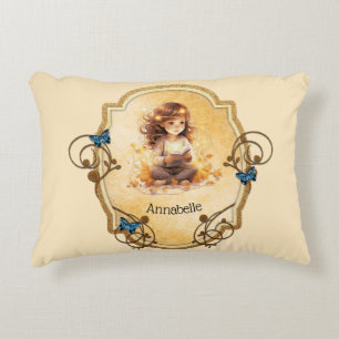 Coussins Décoratifs Petite fille magique lisant un livre
