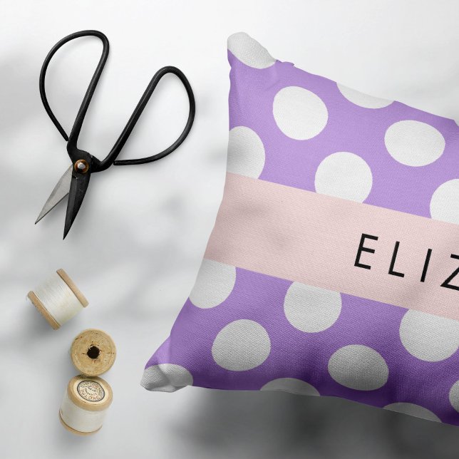 Coussins Décoratifs Pois violets, Motif Pointe Polka, Votre Nom (Créateur téléchargé)