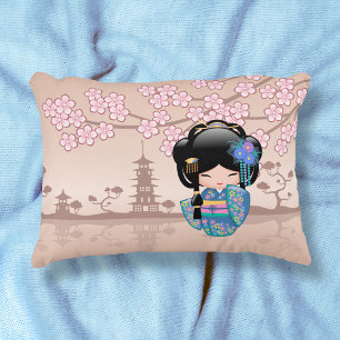 Coussins Décoratifs Poupée Kokeshi Keiko - Fille Geisha en Kimono Bleu