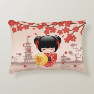 Coussins Décoratifs Poupée Kokeshi Rouge Sakura - Geisha Japonaise