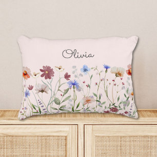 Coussins Décoratifs Pré à fleurs sauvages coloré à l'aquarelle et mono