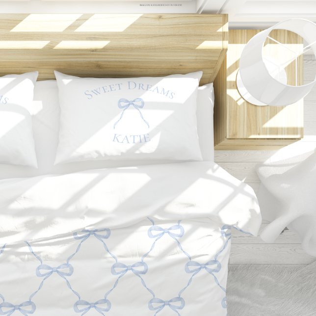 Coussins Décoratifs Preppy Blue Bow Sweet Dreams (Matching pillow and duvet cover)