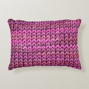 Coussins Décoratifs the texture of the knitted fabric with striped pat