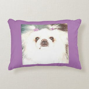 Coussins Décoratifs Un accent de chiot pekingese blanc lance l'oreille