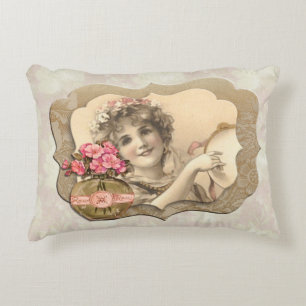 Coussins Décoratifs Vintage fille2 encadrée Flore douce AccentOreiller