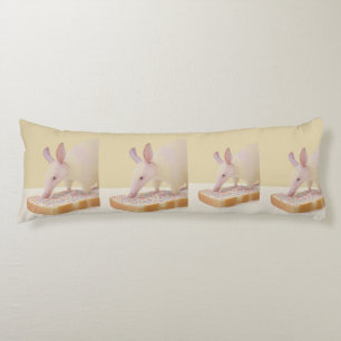 Coussins Longs Albino Aardvark & Sprinkle Toast – Minimal Whimsy