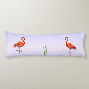 Coussins Longs Beaux Flamants roses roses aux tons bleu clair