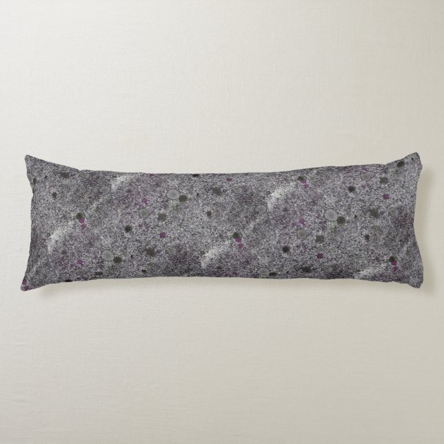 Coussins Longs Gris de granit avec les détails roses (Devant)