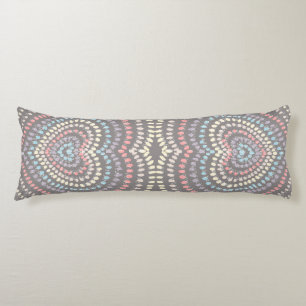 Coussins Longs gris rose jaune bleu Coeurs concentrés arc-en-ciel