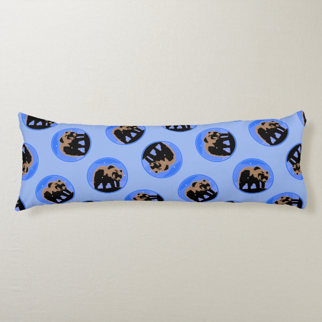 Coussins Longs Grizzly Bear en hiver - Art original de la faune (Devant)